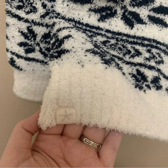 BAREFOOT DREAMS CozyChic Seaside Pullover Sweater Fair Isle - Picture 6 of 8